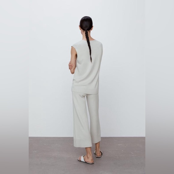 Zara Knit Button Up Vest in Gray (Size:L) - Picture 6 of 17